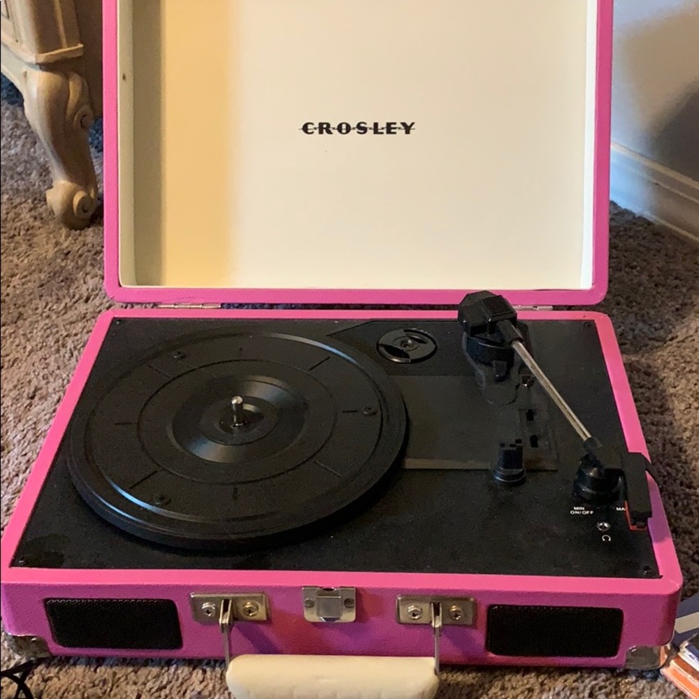 Record player - Picture 1 of 1